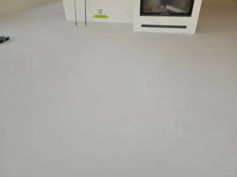 Mikrozement auf dem Boden
